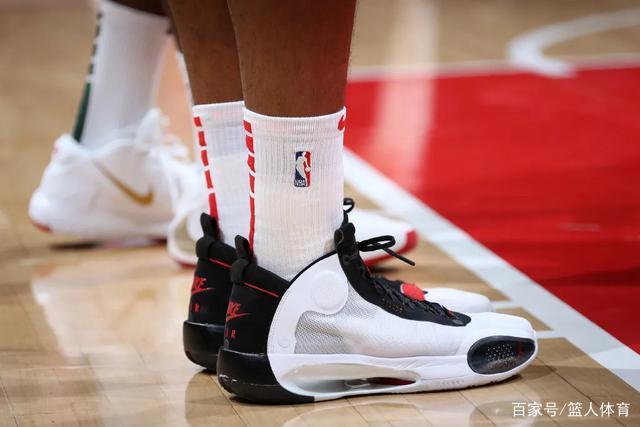 库里31+10爱德华兹19分 勇士擒森林狼止3连败